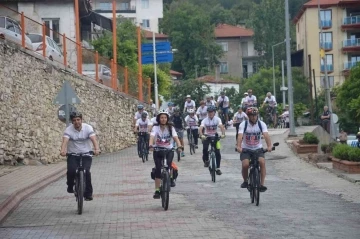Bisiklet turu Kavaklıdere’de şehir turu ile başladı
