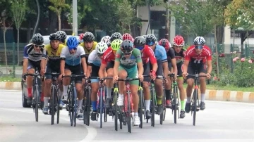Bisiklet Yol Yarışları Türkiye Şampiyonası çekişmeli yarışlara sahne oldu
