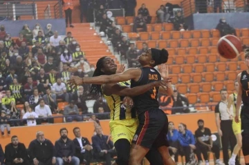 Bitçi Kadınlar Türkiye Kupası: Fenerbahçe Safiport: 74 - Galatasaray: 68
