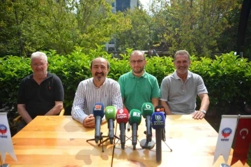 Bursaspor’da Tahsin Tam, İsmail Ertekin ve yönetici Mehmet Zahit Yanar konuştu
