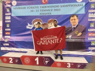 Büyükşehir spor kulübü sporcuları, Van, Hatay ve Amasya’da farklı kategorilerde dereceler aldı
