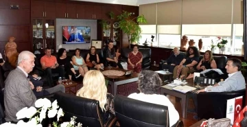 Çalıştay sanatçılarından Başkan Ataç’a teşekkür ziyareti
