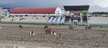 Cirit müsabakaları nefes kesti
