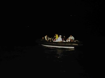 Datça açıklarında 13 düzensiz göçmen kurtarıldı
