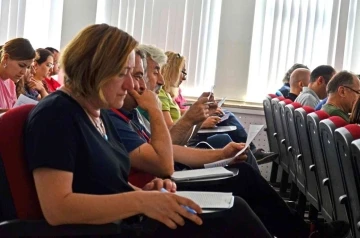 Denizli İl Tarım ve Orman Müdürlüğü’nde anlayarak hızlı okuma semineri verildi
