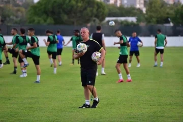 Denizlispor lige moralli başlamanın hesaplarını yapıyor
