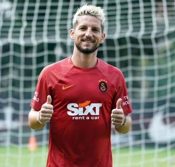 Dries Mertens: &quot;Her geçen gün daha iyi çalışarak kendimizi şampiyonluk yolunda ilerleteceğiz&quot;
