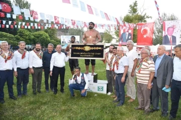 Dursunbey’de Başpehlivan İsmail Koç
