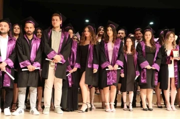 Edirne’de üniversitelilerin mezuniyet coşkusu
