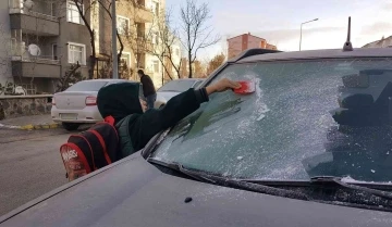 Erzincan’da soğuk hava etkisini gösterdi
