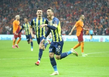 Fenerbahçe’de Mesut Özil bilmecesi
