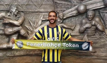 Fenerbahçe, Henrique’yi kiraladı
