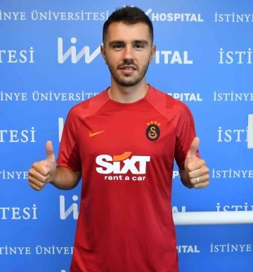 Galatasaraylı futbolcular sağlık kontrolünden geçti
