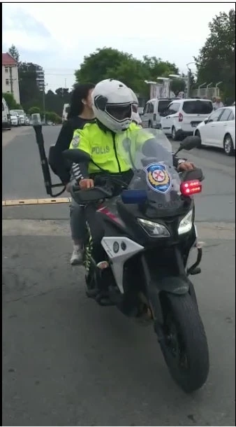 Giresun’da YKS öncesi kimliğini evde unutan öğrencinin imdadına motorize polis ekipleri yetişti
