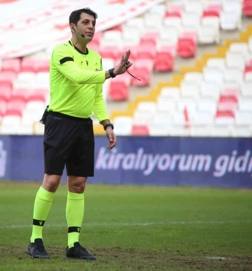 Giresunspor - Başakşehir maçının VAR’ı Mustafa Öğretmenoğlu
