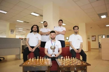 İEÜ’lü satranççılar Türkiye ikincisi
