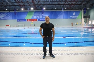 İzzet Renay Onur, Yunanistan’dan Türkiye’ye yüzecek
