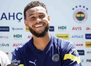 Joshua King: &quot;En başarılı sezonumu Fenerbahçe’de geçirmek istiyorum&quot;
