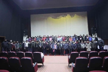 Kozan’da öğrenciler “Kesişme: İyi ki Varsın Eren” filmini izledi
