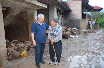 Kozan’da selin izleri siliniyor
