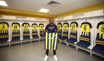 Lincoln Henrique: “Fenerbahçe için sahada her şeyi vereceğim”
