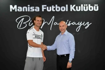 Manisa FK Alman orta saha oyuncusu Stark’ı kadrosuna kattı
