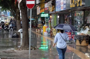 Meteoroloji uyarmıştı, yağış etkisini gösterdi
