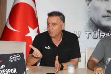 Nazilli Belediyespor Teknik Direktörü Öcal, Afjet Afyonspor maçını değerlendirdi
