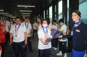 Özel sporcular 21 madalya ile Türkiye’ye döndü
