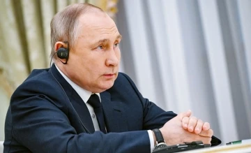 Putin: “İstanbul’daki Rusya-Ukrayna müzakerelerinde ciddi bir ilerleme kaydedildi”
