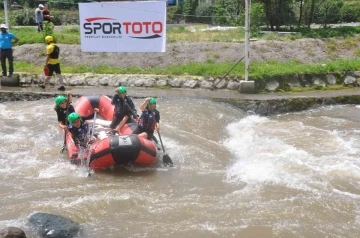 Rafting Okul Sporları Türkiye finalleri Rize’de yapıldı
