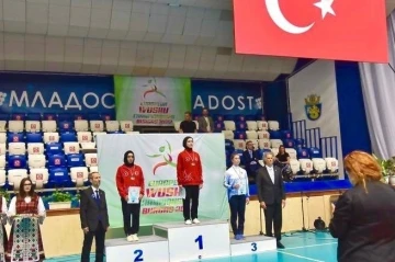 Sakarya Büyükşehir sporcuları 12 madalya ile Avrupa’yı salladı
