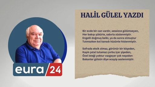 Sessizce Gülümseyen