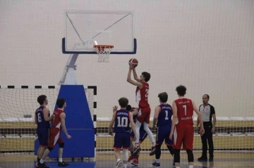 Sinop’ta U-18 Erkekler Basketbol grup müsabakaları sona erdi
