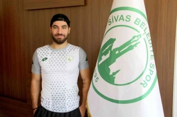 Sivas Belediyespor, Furkan Sağman’ın sözleşmesini uzattı
