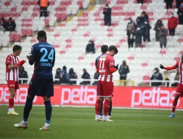 Sivasspor-Trabzonspor maçında Ahmet Çalık anıldı
