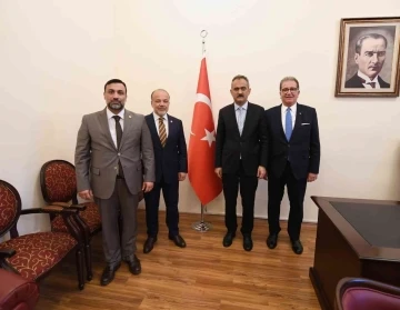 Söke Ticaret Borsası Başkanı Nejat Seğel, Bakan Özer ile görüştü
