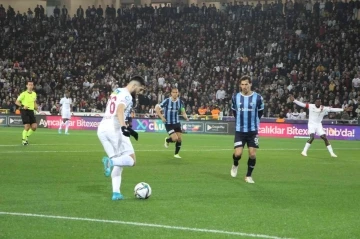 Spor Toto Süper Lig: A. Hatayspor: 0 - Adana Demirspor: 0 (İlk yarı)
