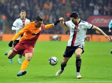 Spor Toto Süper Lig: Galatasaray: 2 - Beşiktaş: 0 (İlk yarı)
