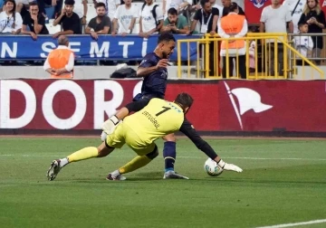 Spor Toto Süper Lig: Kasımpaşa: 0 - Fenerbahçe: 1 (Maç devam ediyor)
