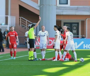 Spor Toto Süper Lig: Kasımpaşa: 1 - Gaziantep FK: 1 (İlk yarı)
