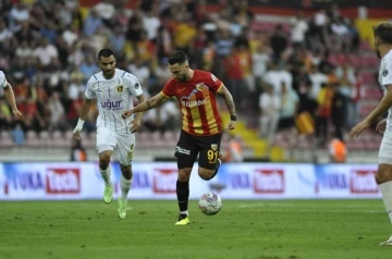 Spor Toto Süper Lig: Kayserispor: 1 - İstanbulspor: 0 (İlk Yarı)
