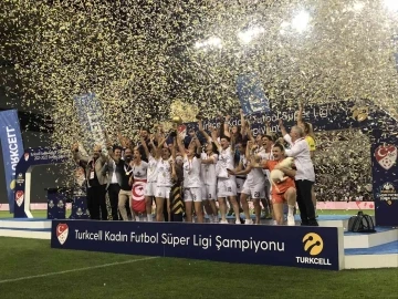 Turkcell Kadın Futbol Süper Ligi’nde şampiyon ALG Spor
