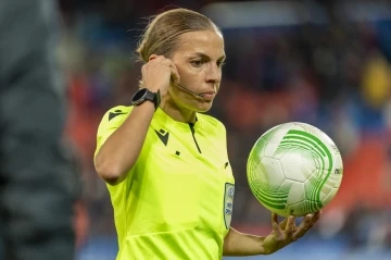 Türkiye - Litvanya maçını Fransız kadın hakem Stephanie Frappart yönetecek
