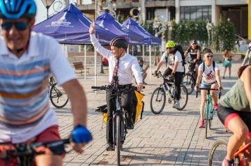 İzmir'de 3 Haziran Dünya Bisiklet Günü’nde toplu sürüş 