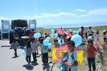 Tuşba Belediyesi’nden, öğrenciler için uçurtma şenliği düzenledi
