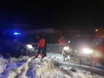 Van’da sağlık çalışanlarının zorlu kış nöbeti devam ediyor
