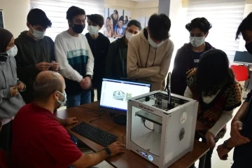 Yeşilyurt Belediyesi’nden öğrencilere robotik kodlama temel seviye eğitimi
