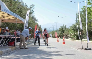 Yol Bisikleti Türkiye Şampiyonası Denizli’de başladı
